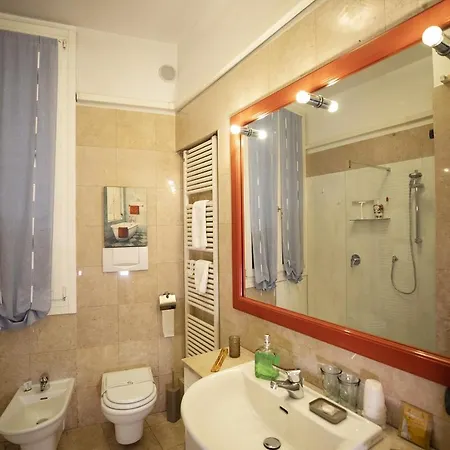 Like Romeo Apartment
