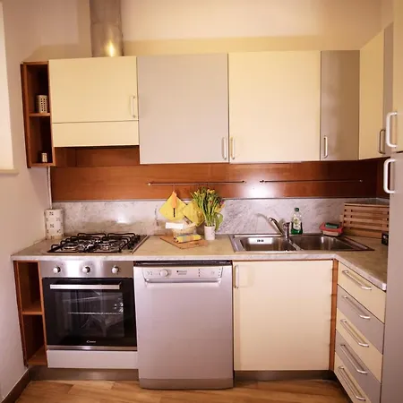 Like Romeo Apartment *