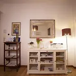 Like Romeo Apartment *